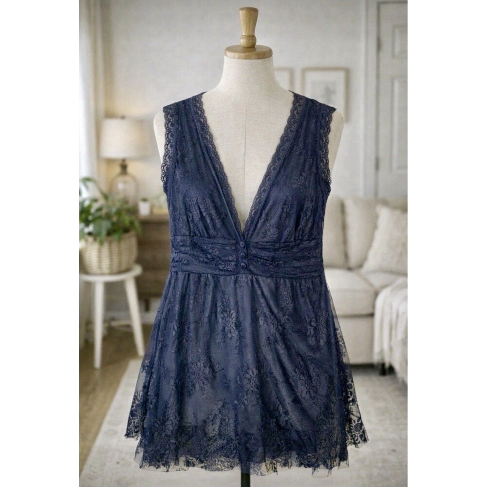 Forever Black Floral Lace Lined Sleeveless Sexy Babydoll Top Blouse Size Small